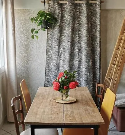 Chez Beroy Apartment *